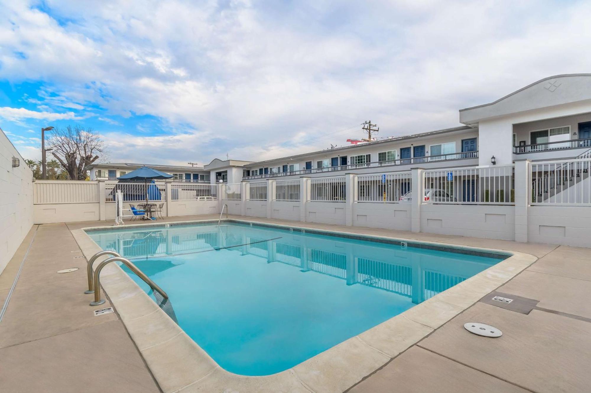 Motel 6-San Jose, Ca - Convention Center Exteriér fotografie